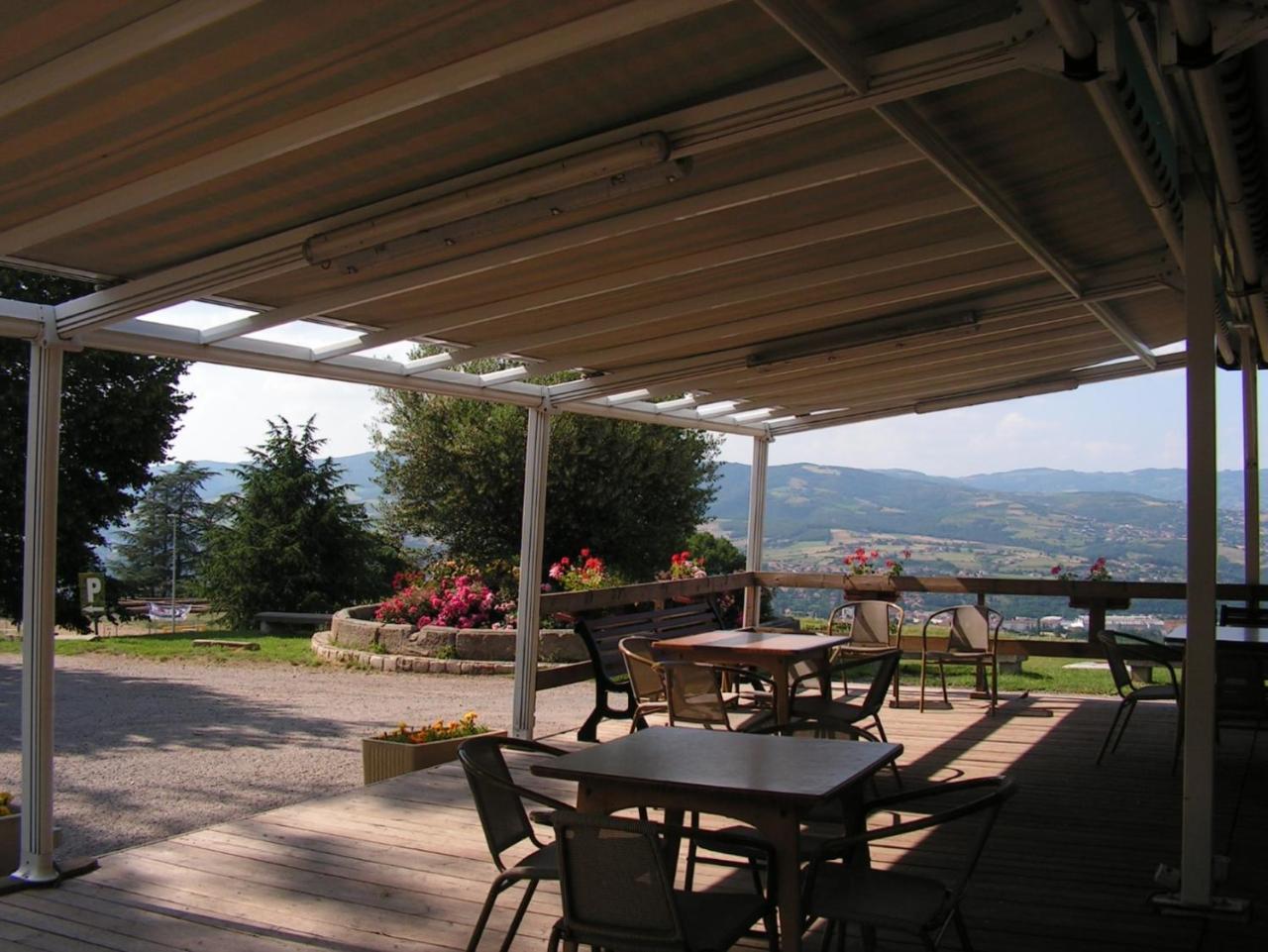 Hôtel Domaine De La Barolliere à Saint-Paul-en-Jarez Extérieur photo